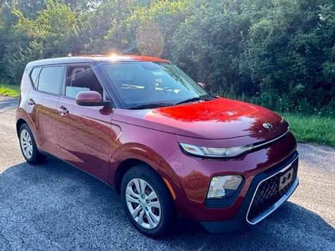 Used 2020 Kia Soul LX FWD image 4
