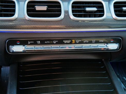 Used 2020 Mercedes-Benz GLE 350 4MATIC image 22