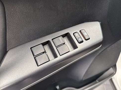 Used 2016 Toyota RAV4 XLE image 40