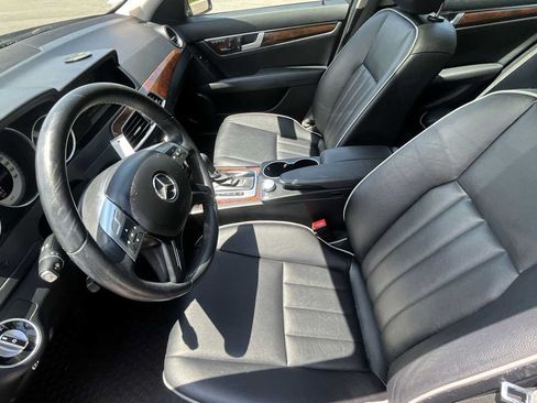 Used 2013 Mercedes-Benz C 300 4MATIC Sedan image 14