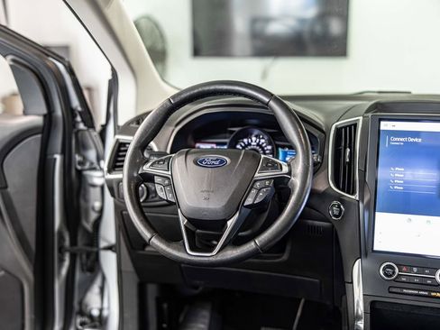 Used 2022 Ford Edge Titanium w/ Equipment Group 301A image 38