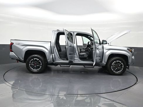 Used 2026 Toyota Tacoma TRD Sport RWD image 33