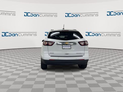 Used 2016 Chevrolet Traverse LT w/ Style and Technology Package FWD image 7