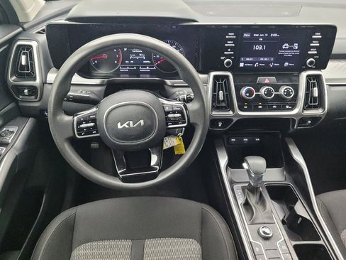 Used 2022 Kia Sorento LX FWD image 22