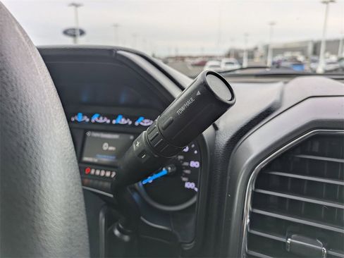 Used 2017 Ford F250 XLT w/ XLT Value Package image 12