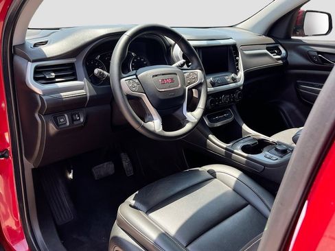 Used 2023 GMC Acadia SLT FWD image 9