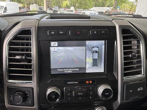 Used 2017 Ford F350 Platinum w/ Platinum Ultimate Package AWD/4WD image 21