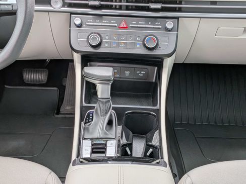 Certified 2026 Hyundai Tucson SE FWD image 19