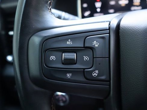 Used 2025 GMC Sierra 2500 AT4 w/ AT4 Premium Plus Package image 26