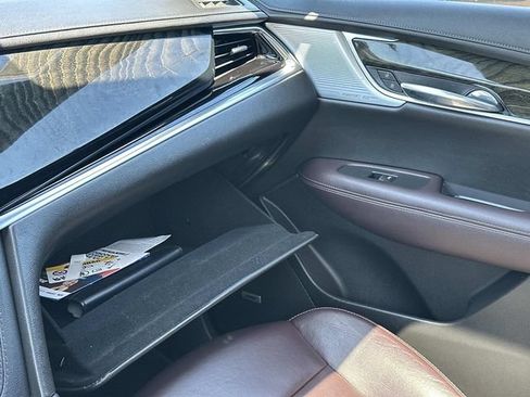 Certified 2023 Cadillac XT6 Premium Luxury AWD/4WD image 34