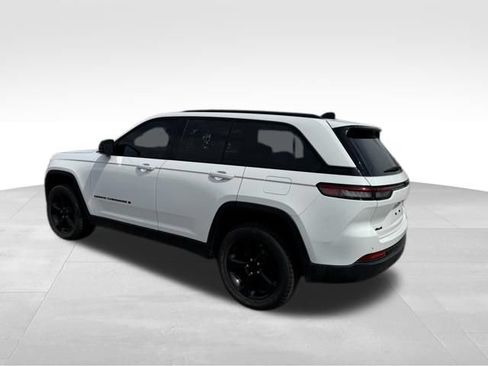 Used 2023 Jeep Grand Cherokee Altitude AWD/4WD image 47
