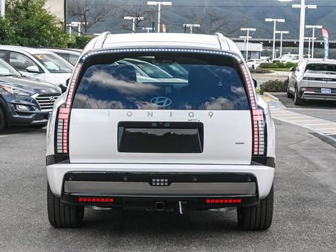 New 2026 Hyundai Ioniq 9 Calligraphy AWD/4WD image 3