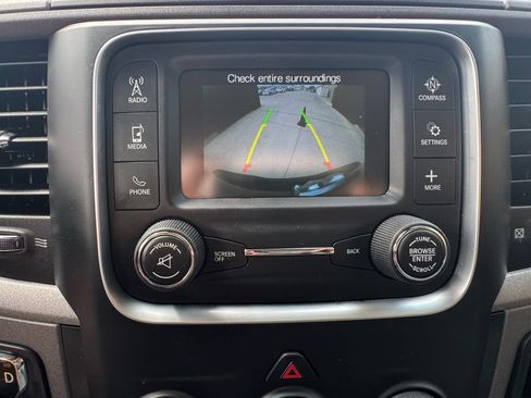 Used 2018 RAM 1500 Express RWD image 11