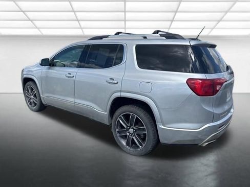 Used 2018 GMC Acadia Denali w/ Technology Package AWD/4WD image 12