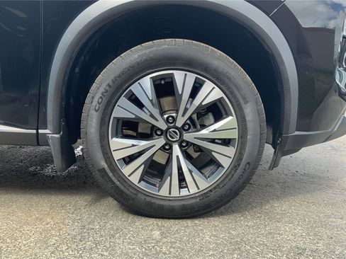 Used 2021 Nissan Rogue SV image 25