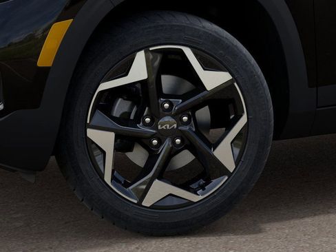 Used 2025 Kia Seltos EX w/ EX Sunroof Package image 9