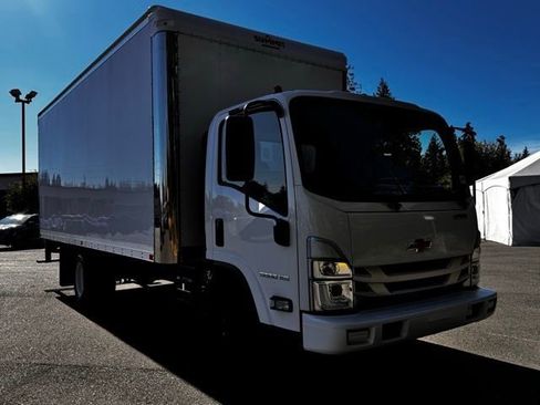 New 2025 Chevrolet Low Cab Forward 5500XG RWD image 8