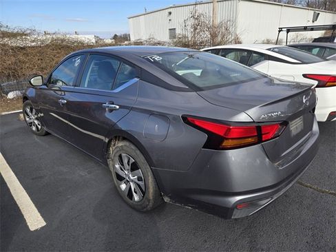 Certified 2022 Nissan Altima 2.5 S image 6