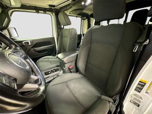 Used 2021 Jeep Gladiator Sport image 19