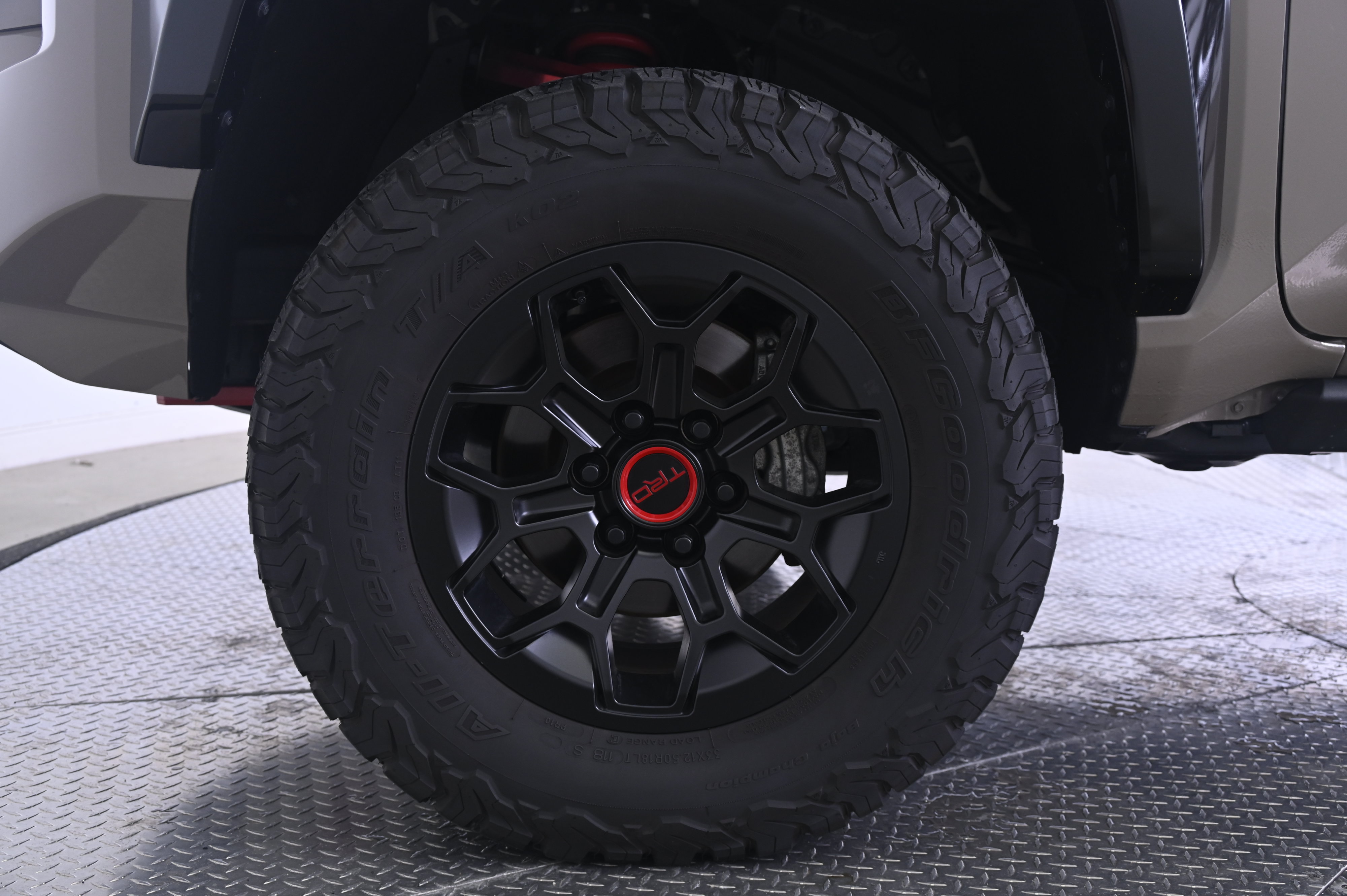 Used 2025 Toyota Tacoma TRD Pro AWD/4WD image 11