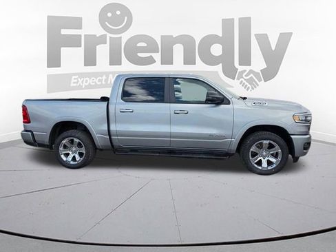 Used 2025 RAM 1500 Big Horn AWD/4WD image 4