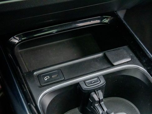 Used 2021 Mercedes-Benz GLA 250 4MATIC image 27