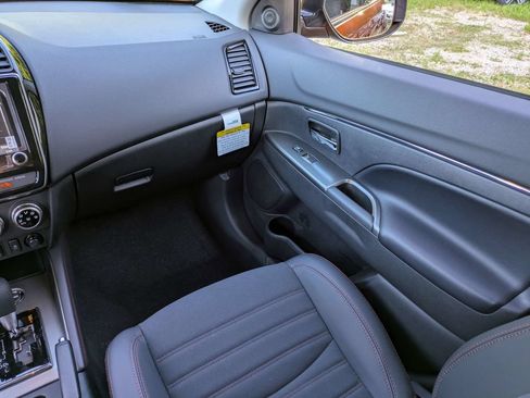 New 2026 Mitsubishi Outlander Sport SE AWD/4WD image 16