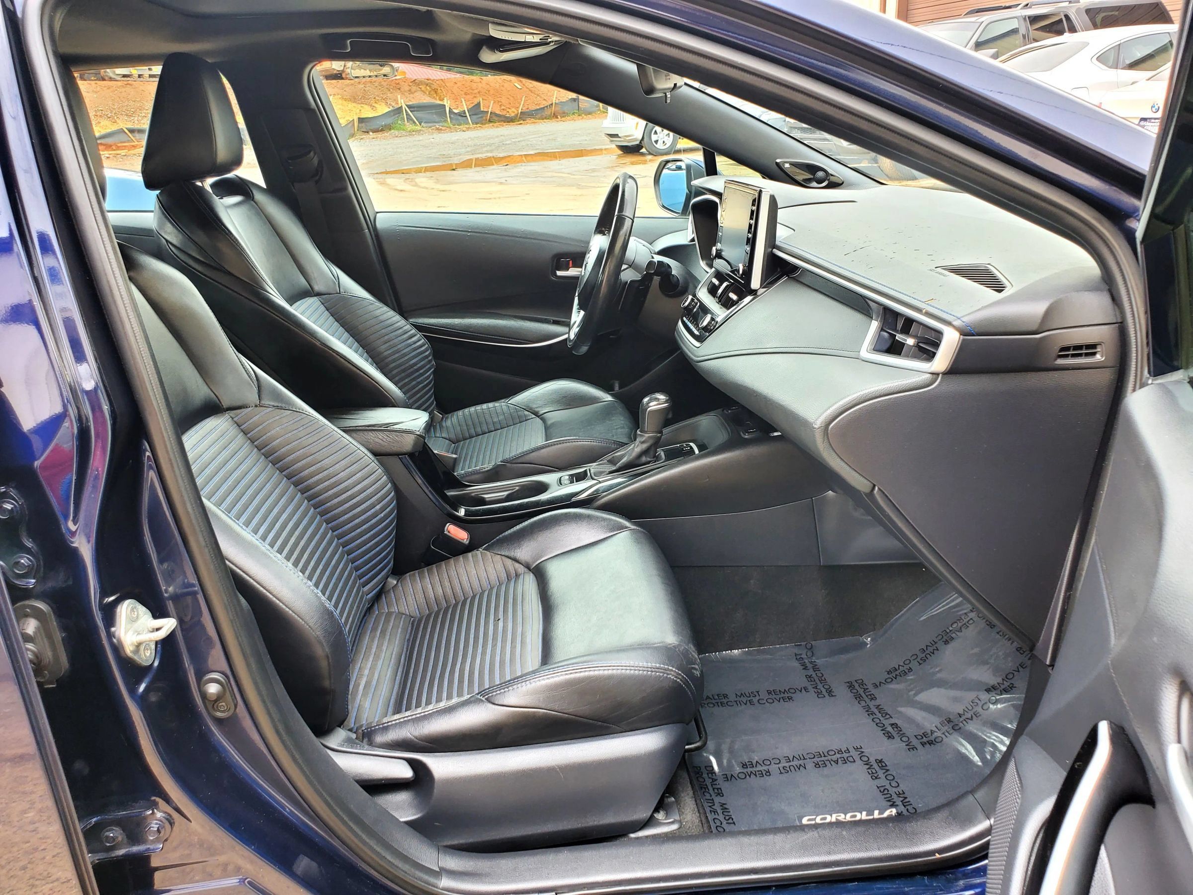 Used 2020 Toyota Corolla XSE FWD image 32