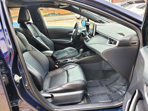 Used 2020 Toyota Corolla XSE FWD image 32