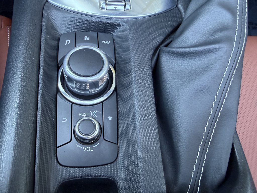 Used 2023 MAZDA MX-5 Miata Grand Touring w/ Weather Package RWD image 23