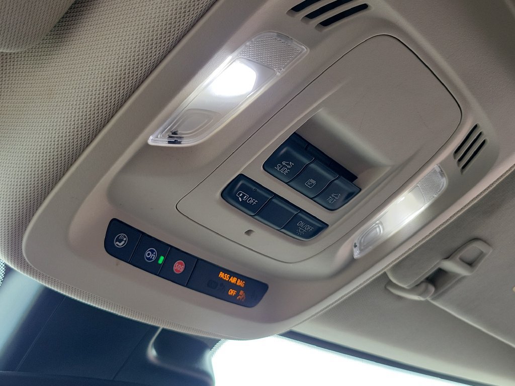 Used 2023 Buick Envision Essence w/ Sport Touring Package FWD image 14