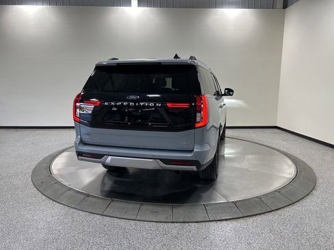 Certified 2025 Ford Expedition Max Platinum AWD/4WD image 7