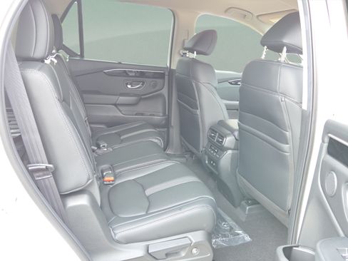 Used 2026 Honda Pilot EX-L image 14
