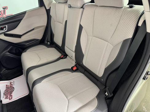 Used 2021 Subaru Forester Premium AWD/4WD image 36