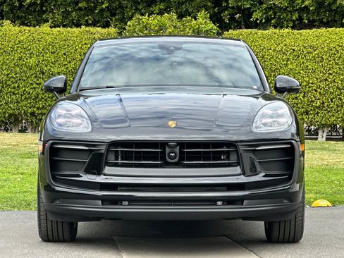 New 2026 Porsche Macan image 11