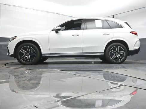 Used 2024 Mercedes-Benz GLC 300 4MATIC image 36