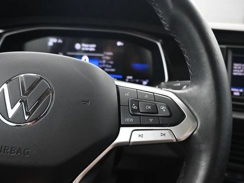 Used 2024 Volkswagen Jetta SE FWD image 15