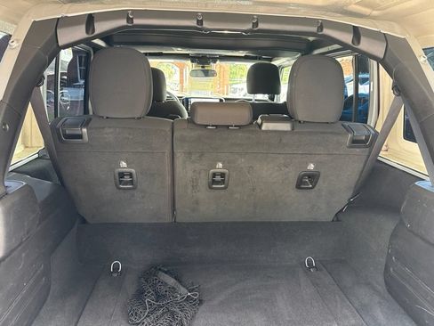 Used 2024 Jeep Wrangler Unlimited Rubicon 4xe AWD/4WD image 5