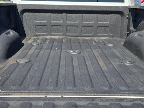 Used 2025 RAM 2500 Big Horn AWD/4WD image 10