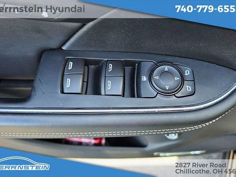 Used 2022 Buick Envision Avenir w/ Technology Package II AWD/4WD image 15