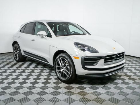New 2026 Porsche Macan AWD/4WD image 29