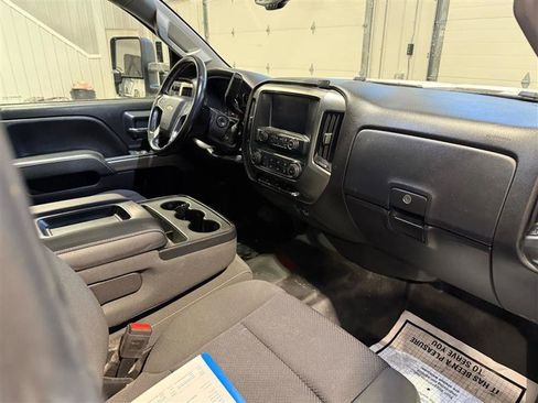 Used 2019 Chevrolet Silverado 2500 LT image 10