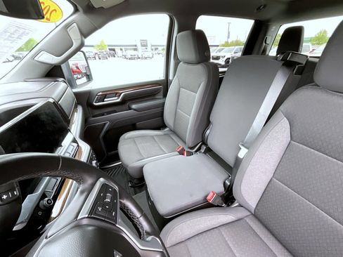 Certified 2025 Chevrolet Silverado 2500 LT w/ Convenience Package AWD/4WD image 13