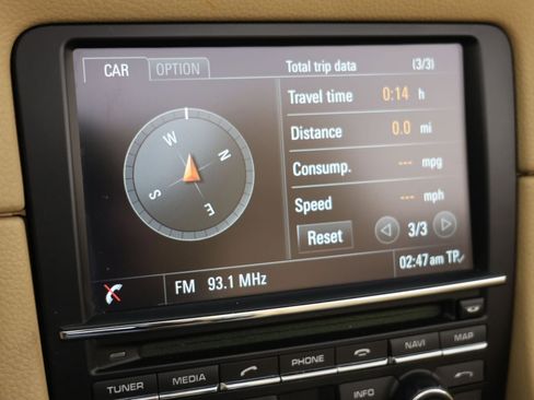 Used 2016 Porsche Boxster RWD image 11