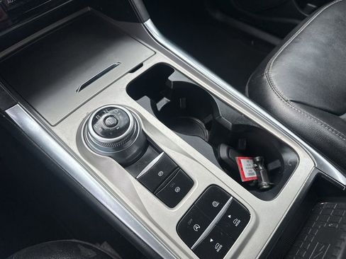Used 2021 Ford Explorer Limited w/ Equipment Group 301A RWD image 13