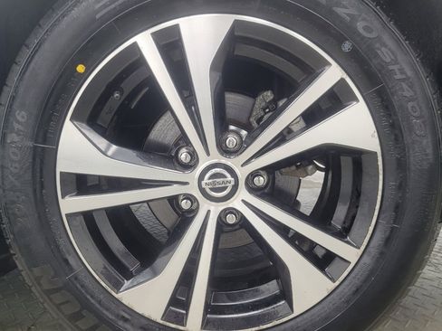 Used 2021 Nissan Sentra SV FWD image 31