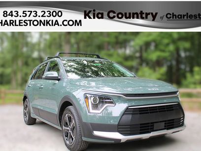 New 2025 Kia Niro EX