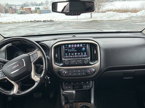 Used 2018 GMC Canyon Denali image 10