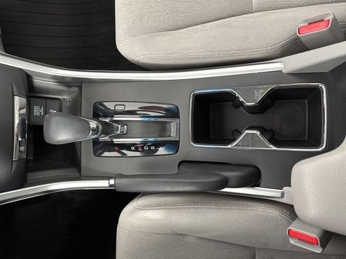 Used 2013 Honda Accord EX image 18