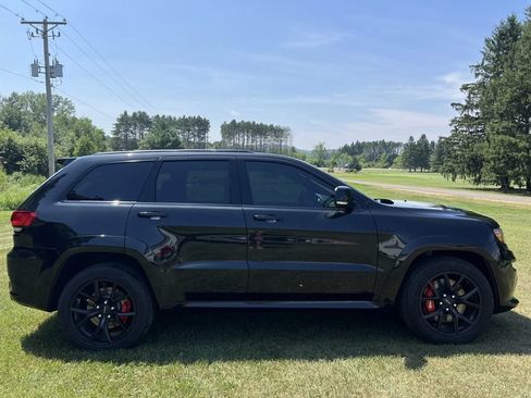 Used 2016 Jeep Grand Cherokee SRT AWD/4WD image 9